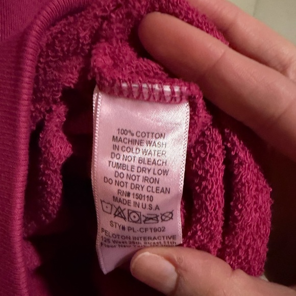 NWT Peloton Everyday Oversized Crewneck Sweatshirt Red/Pink 100% Cotton - Picture 5 of 6